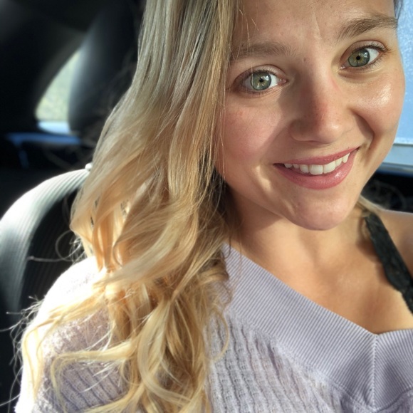 Meet your Posher, Kalyn - Picture 4 of 4